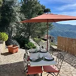 Holiday home Superbe Maison De Village Authentique Vue *