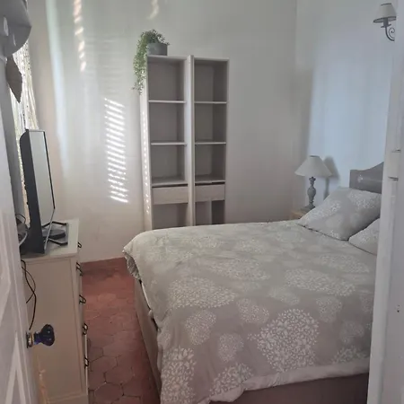 Superbe Maison De Village Authentique Vue Semesterbostad