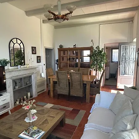 Superbe Maison De Village Authentique Vue Ferienhaus