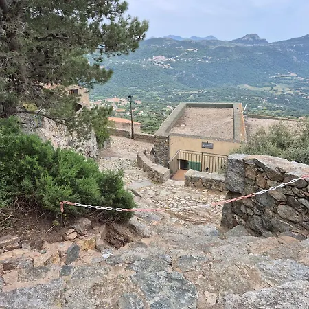 Superbe Maison De Village Authentique Vue *