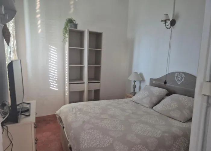 בית נופש Superbe Maison De Village Authentique Vue Sant'Antonino