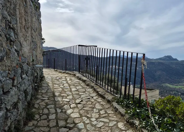 Superbe Maison De Village Authentique Vue *